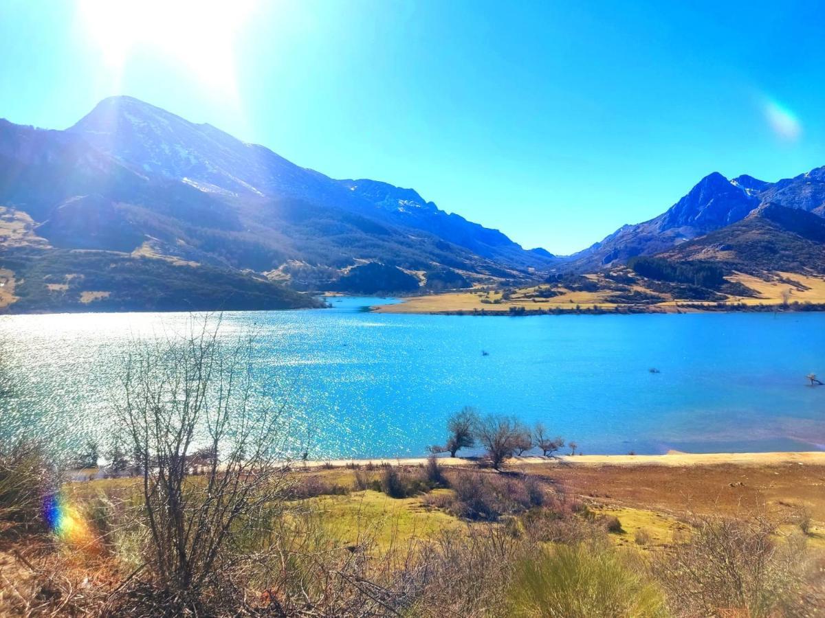 Appartamento La Casita De La Montana Alba de los Cardaños Esterno foto